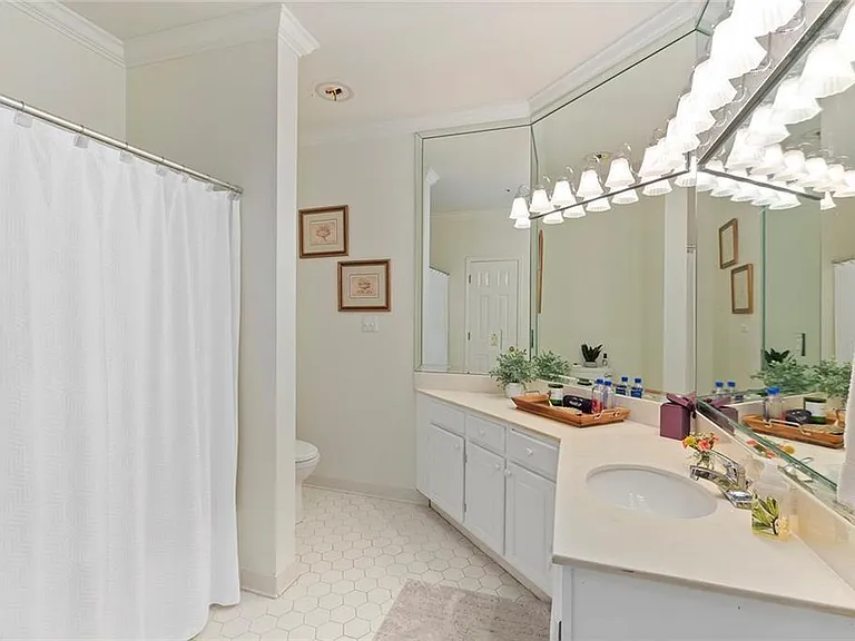 28317 Plantation Dr NE — Photo 34