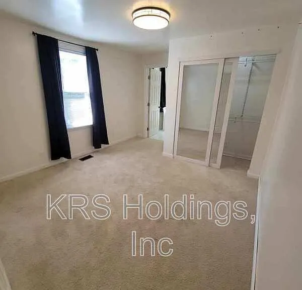 1112 Hoover Ave — Photo 13