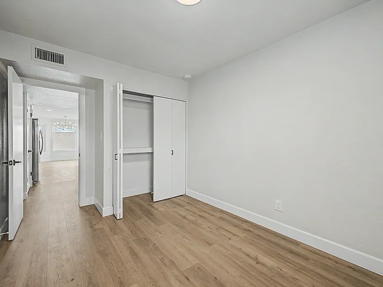 3922 E Larkspur Dr — Photo 14