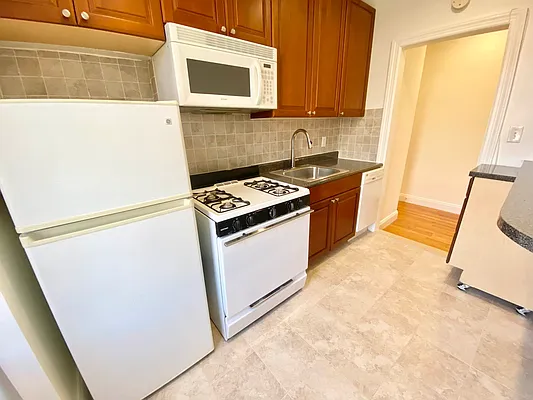 Rented by JM Preston Properties LLC | media 11
