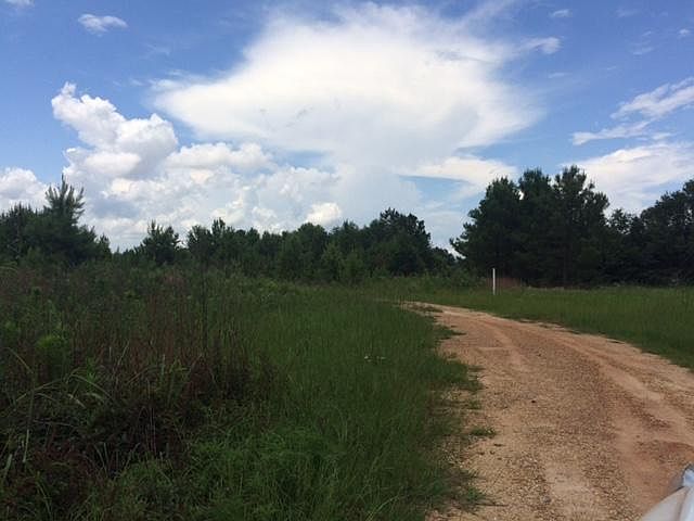 2nd image of 649 Moselle Oak Grove Rd