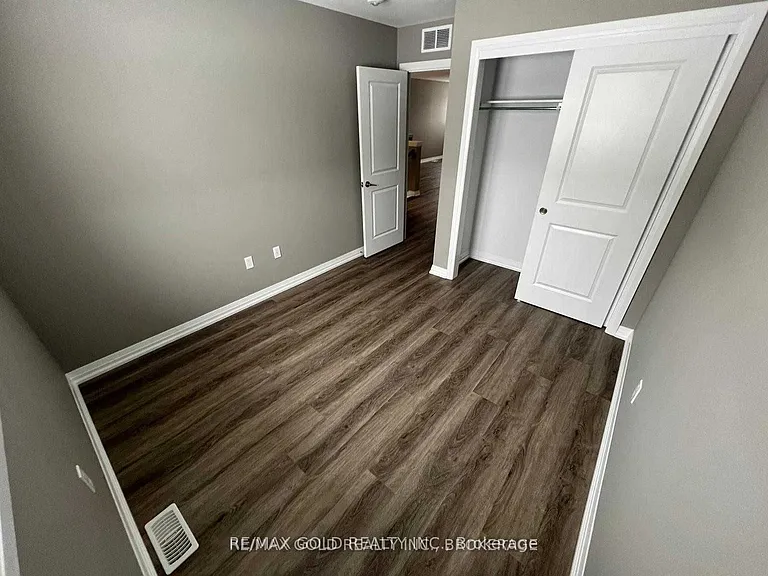 4552 Portage Rd #6 — Photo 9