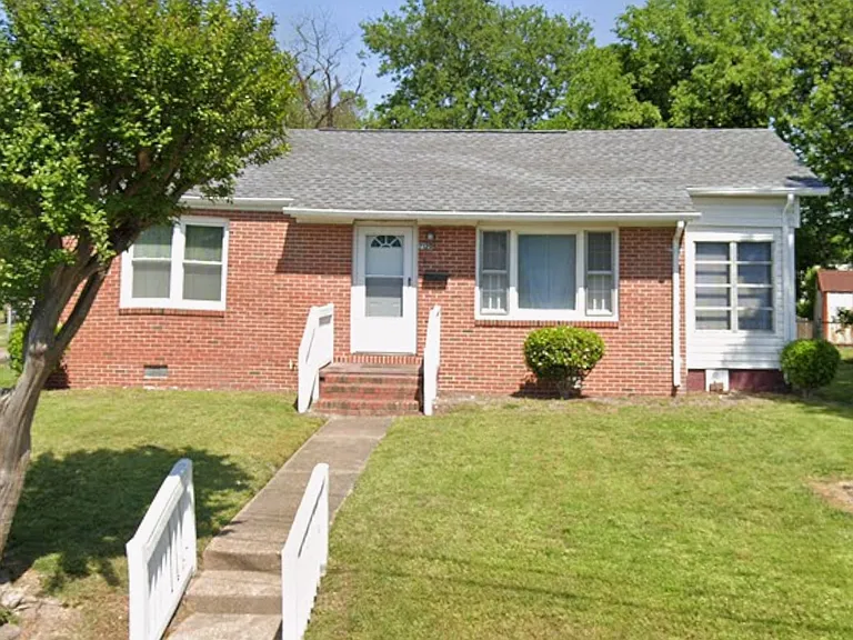 7120 University Dr — Photo 1