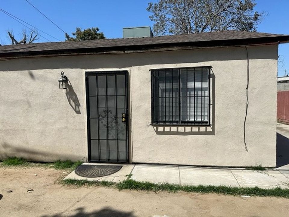 1st image of 2831 California Ave #B