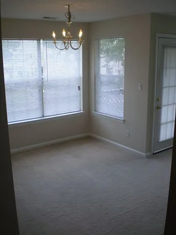 12716 Daybreak Cir — Photo 4