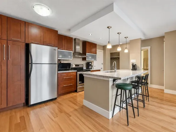 1027 N Cameron Ave SW #408, Calgary, AB T2T 0K3