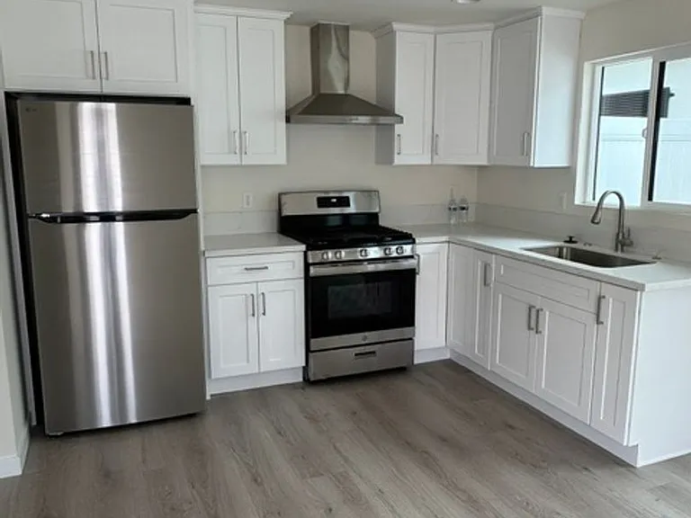 7317 -7321 Garden Grove Avenue — Photo 4