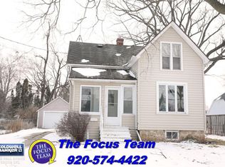 906 S Kernan Ave, Appleton, WI 54915