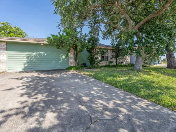 1810 Silver Sands Dr, Corpus Christi, TX 78412