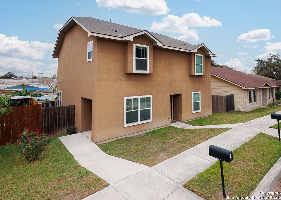 1st image of 610 MEADOW ARBOR LN