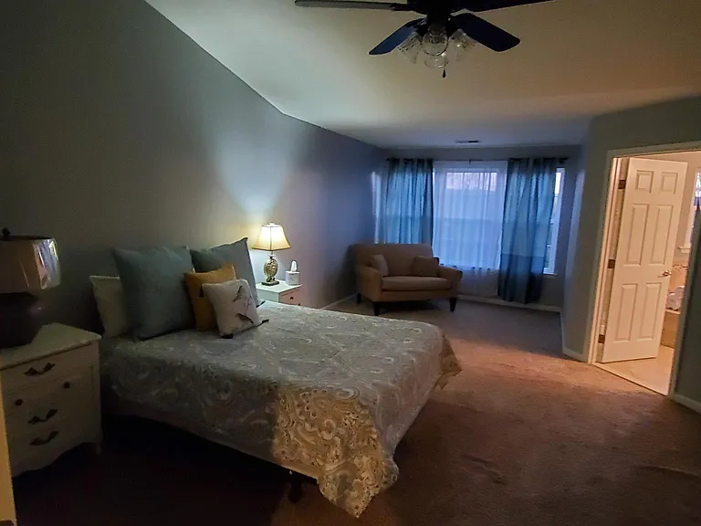 33 Don Quixote Dr — Photo 3