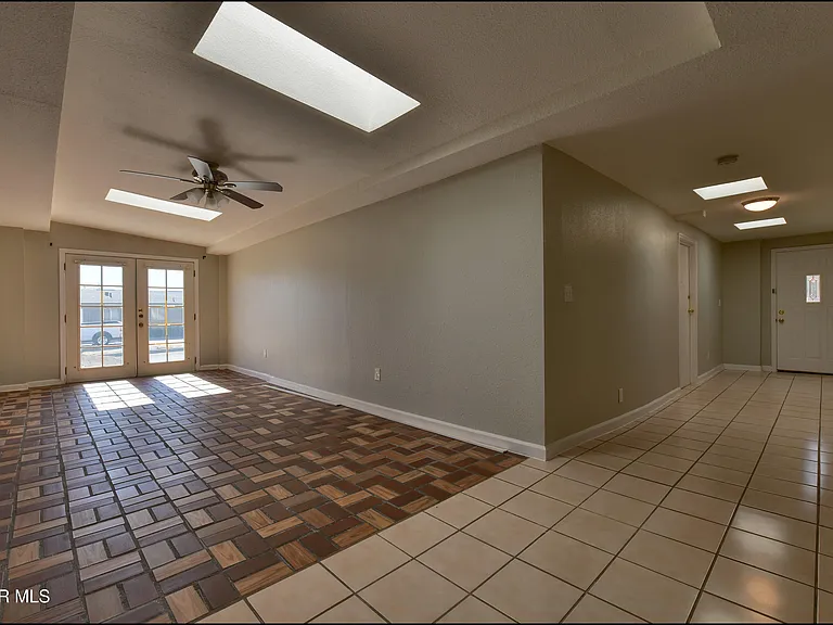 4700 Louisiana St — Photo 6