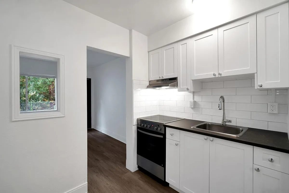 Riverbend Terrace — Photo 3