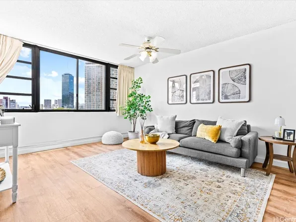 750 Kaheka St APT 406, Honolulu, HI 96814