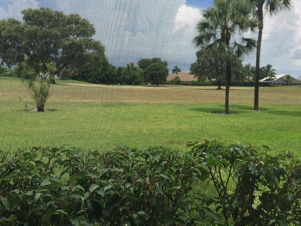 Great views of golf course 