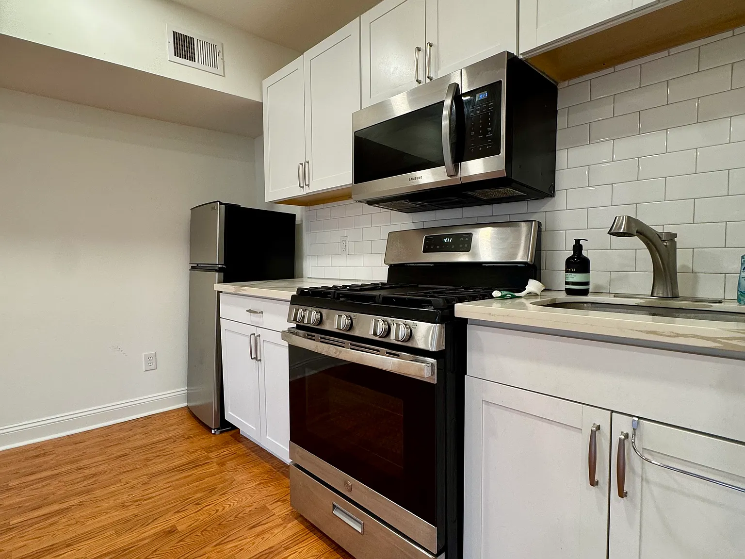 3328 Robert Street — Photo 4