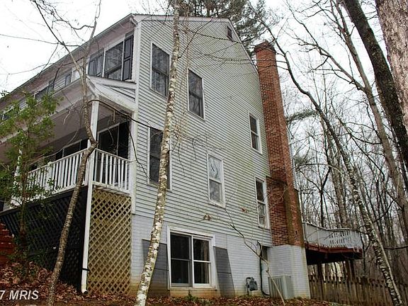 3rd image of 17287 Berkshire Dr