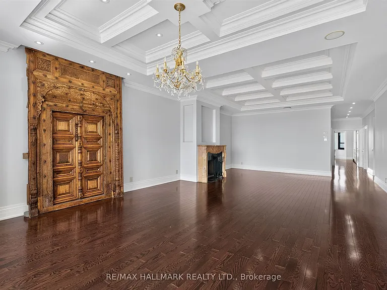 1166 Bay St #Penthouse 1 — Photo 18