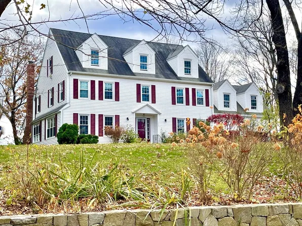 156 Mitchell Rd, Holliston, MA 01746