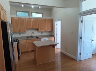 2716 S St #4, Sacramento, CA 95816