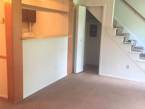 4th image of 3053 Ivy Hill Cir Unit A