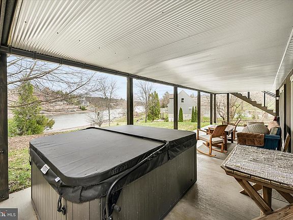 4th image of 612 Wynonah Dr