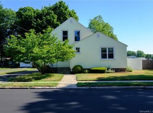 81 E Broad St, Plainville, CT 06062