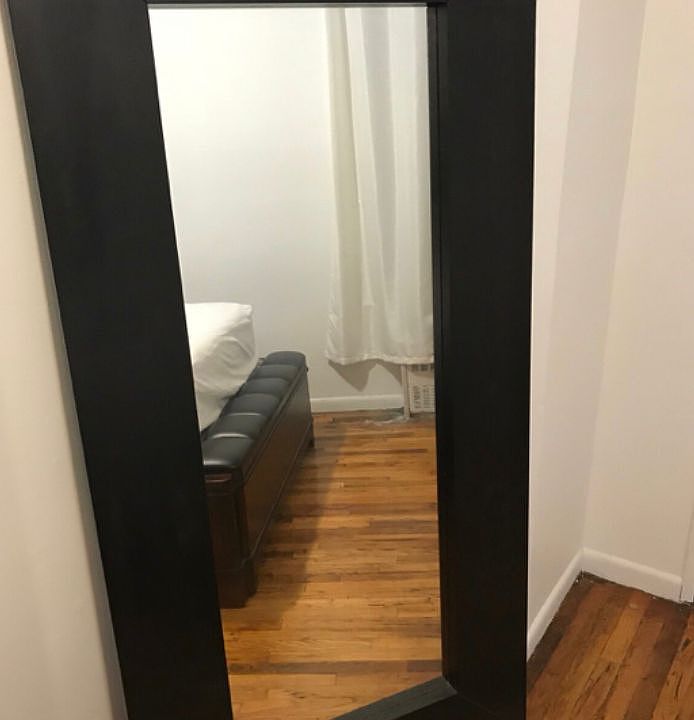 2nd image of 55 W 105th St