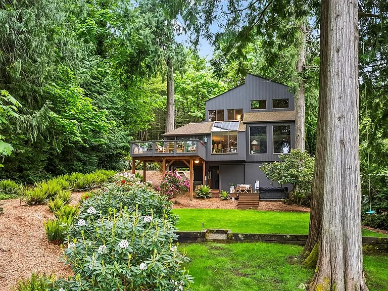 3402 Cabrini Ln NW — Photo 8