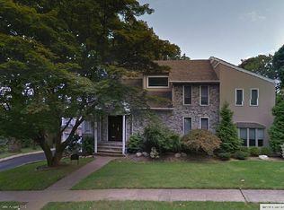 108 Longview Rd, Staten Island, NY 10304