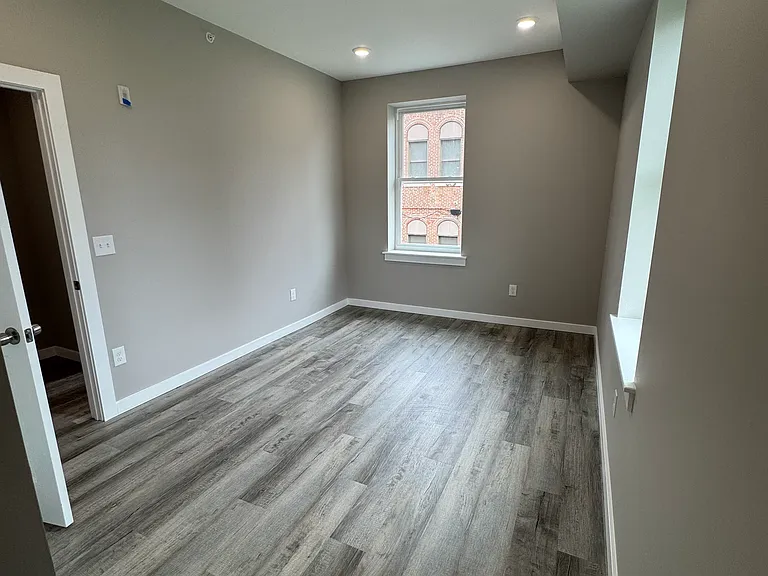6658 Keystone St #6 — Photo 9