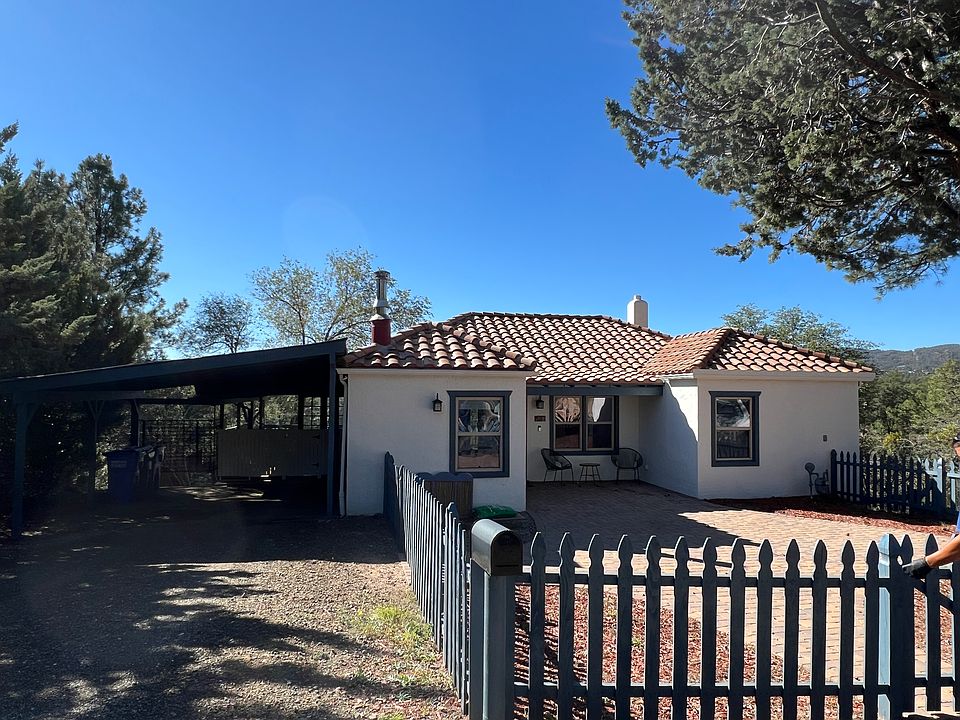 1st image of 837 Country Club Dr #B