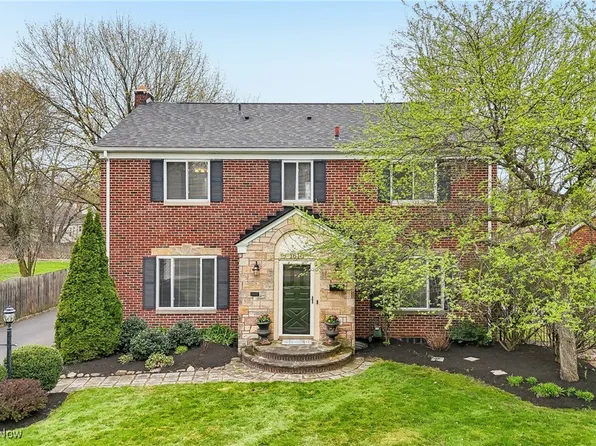 1610 W Exchange St, Akron, OH 44313