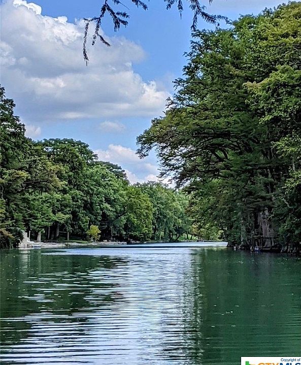 1st image of 1345 River Ter