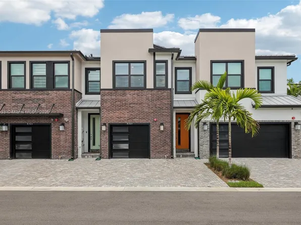 8367 NW 7th Pl, Fort Lauderdale, FL 33324