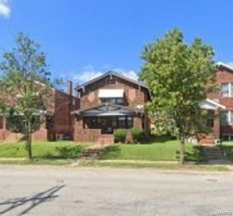 1st image of 1637 McLaran Ave
