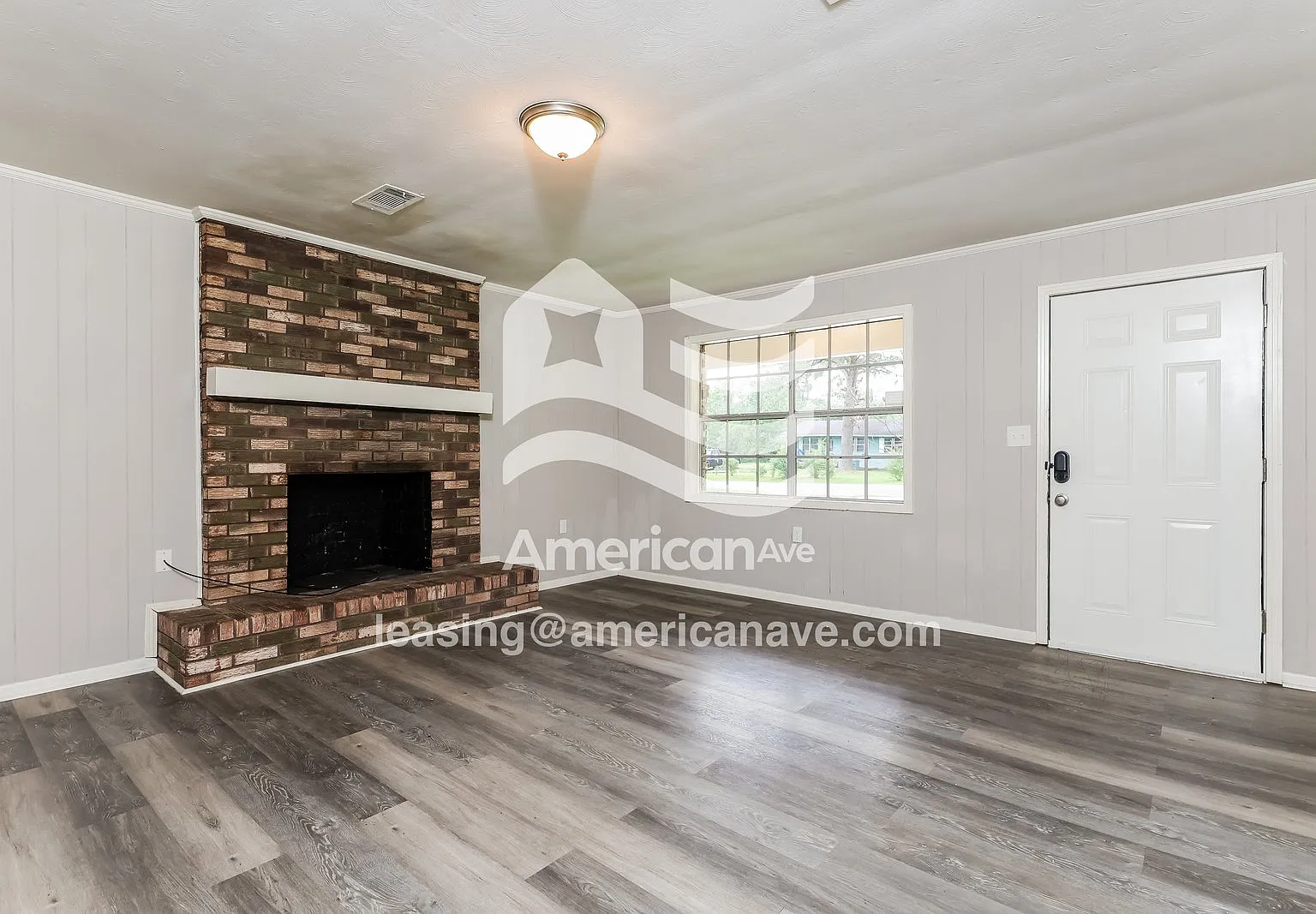 3 bed, 2.0 bath, 1350 sqft, $1,575 — Photo 3