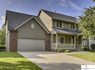 17515 V St, Omaha, NE 68135