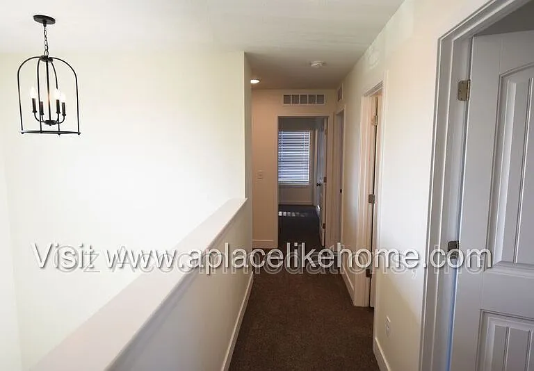 4008 NW 95th Ter — Photo 18