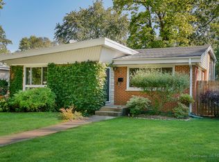 627 S Pierce Ave, Wheaton, IL 60187