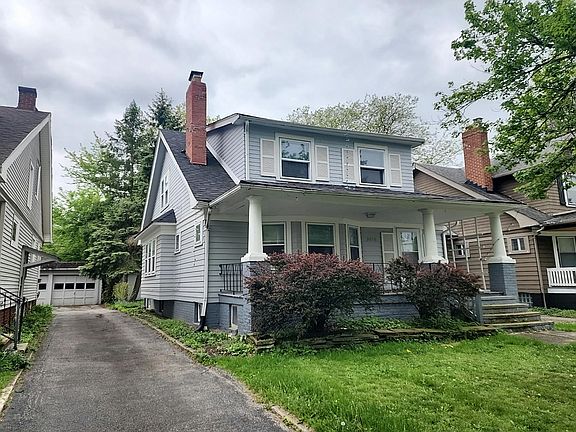 3rd image of 3808 Summit Park Rd