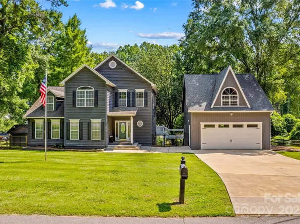 315 Wood Duck Loop, Mooresville, NC 28117
