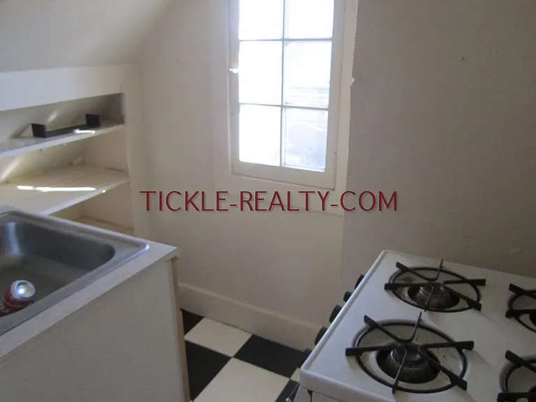 294 Meigs St — Photo 7