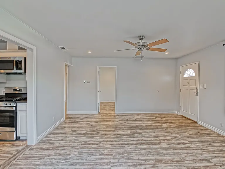615 N Peck Ave — Photo 14