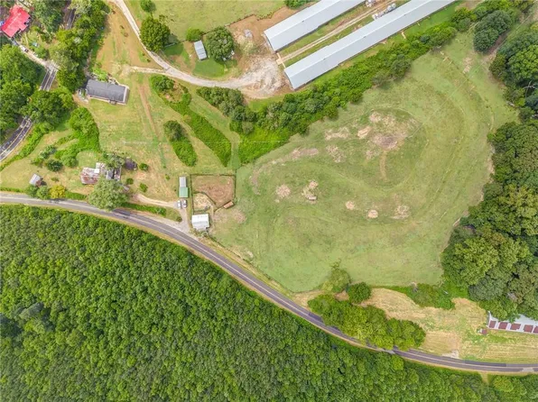 667 Antioch Church Rd, Talking Rock, GA 30175