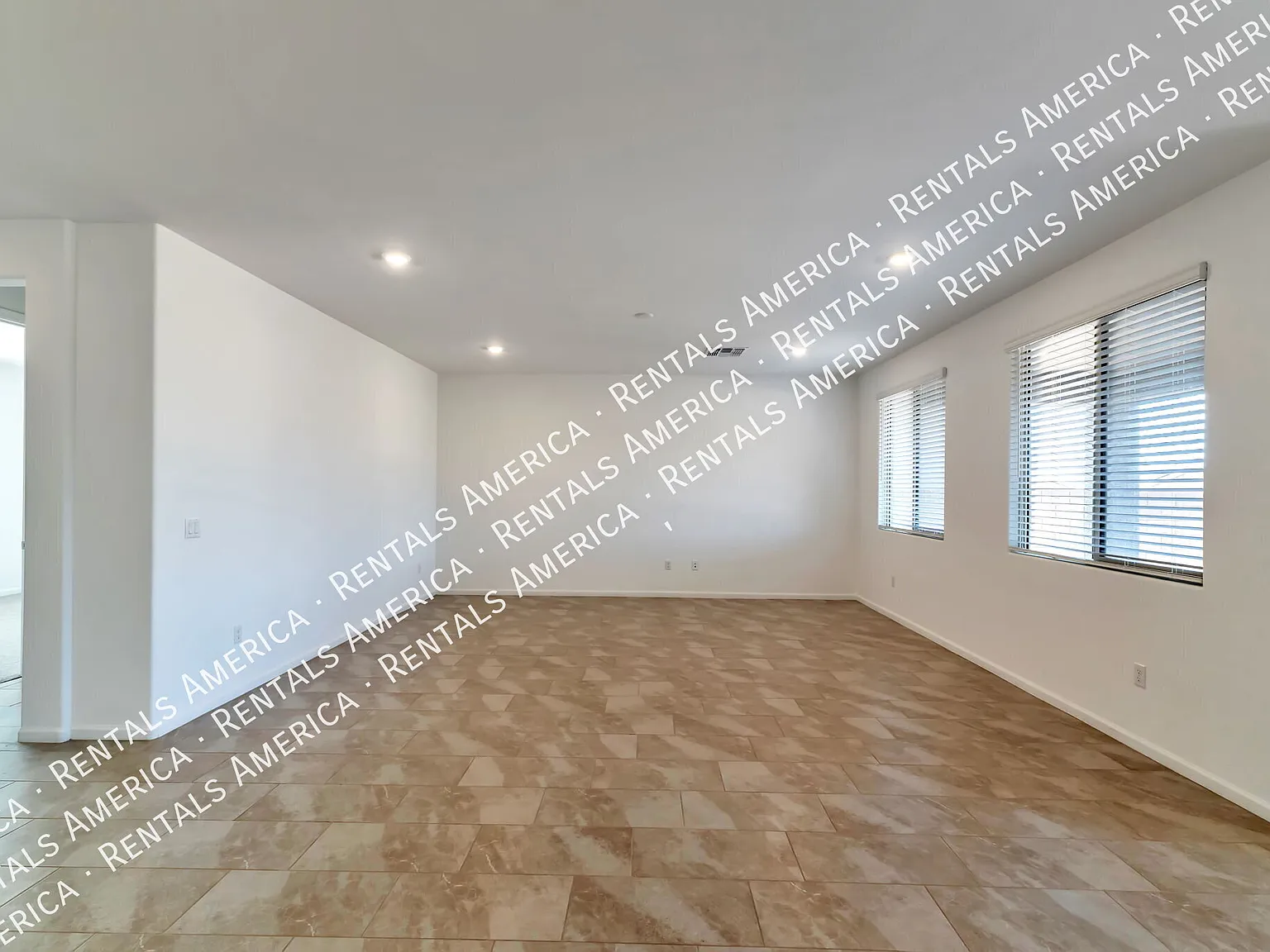 4-Bedroom Home With Loft In Vai — Photo 3