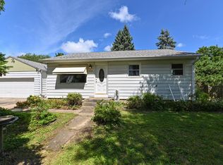 1014 E Mackinac Ave, Oak Creek, WI 53154