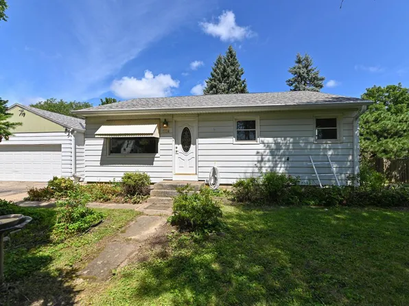 1014 East Mackinac AVENUE, Oak Creek, WI 53154