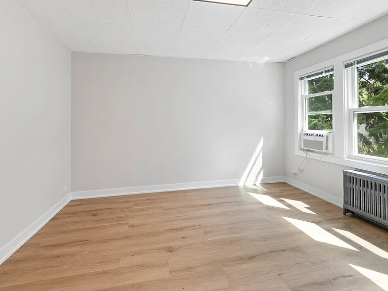 5002 W Gunnison St #2 — Photo 4