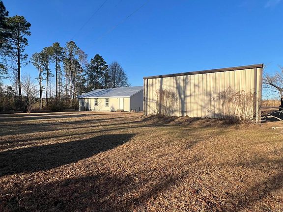 3rd image of 3281 State Highway 126